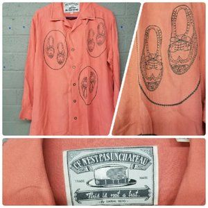 VINTAGE Ce Nest Pas Un Chapeau shirt top silk embroidered size 2 90s modern
